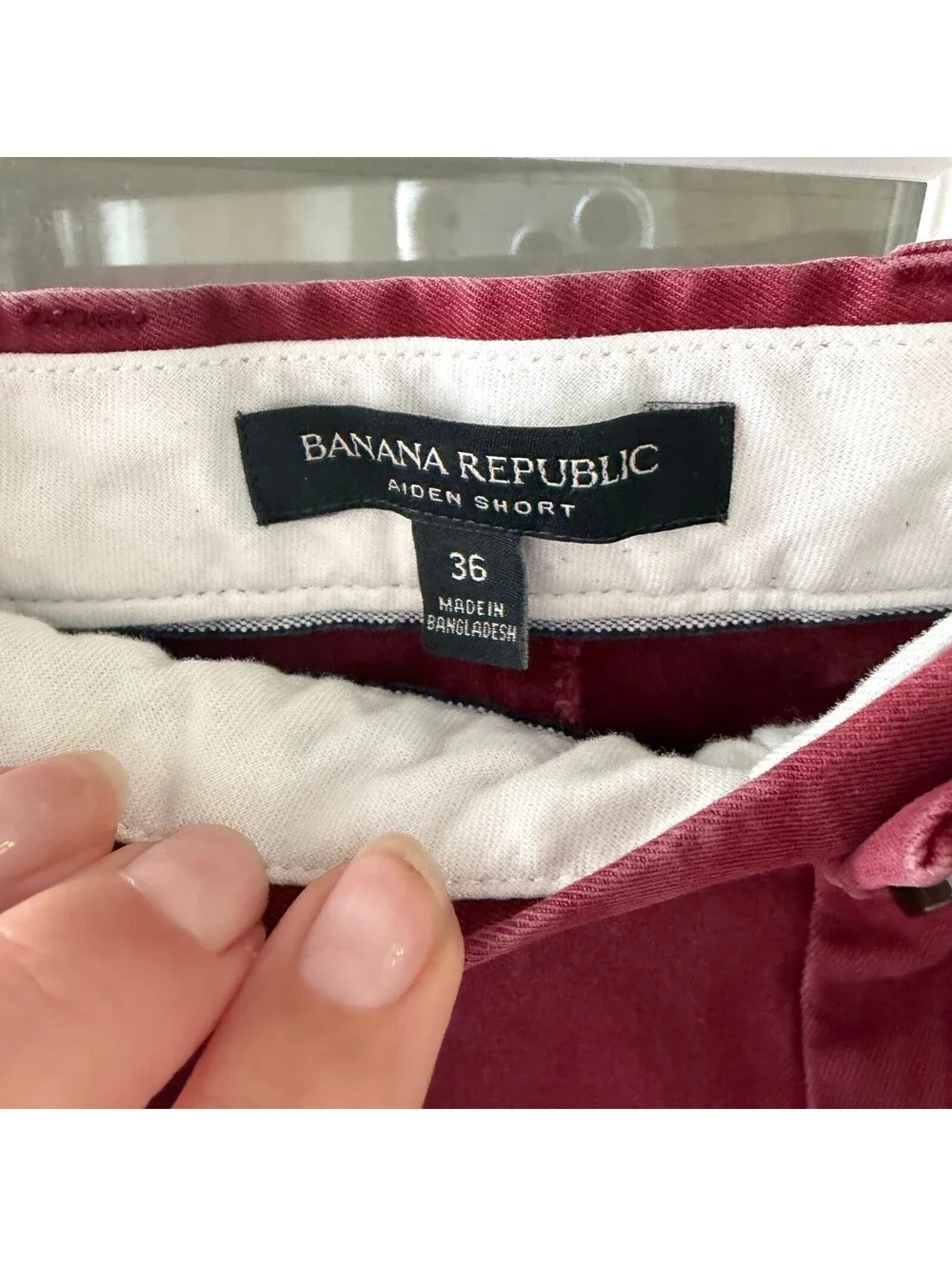 Banana Republic Aiden Short Men's Burgundy Chino Shorts Size 36